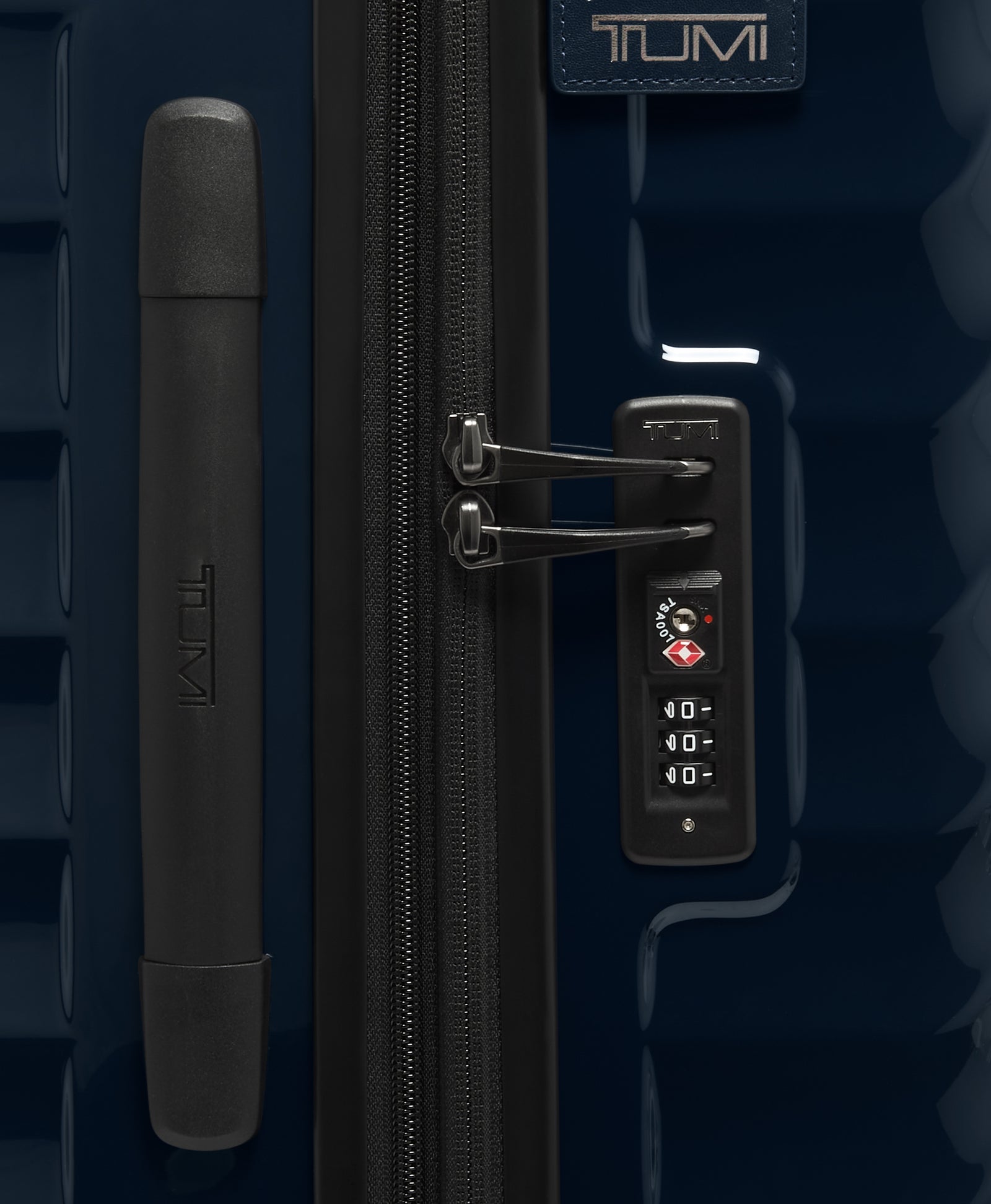 19 Degree - Extended Trip Expandable 4 Wheeled Packing Case - Navy