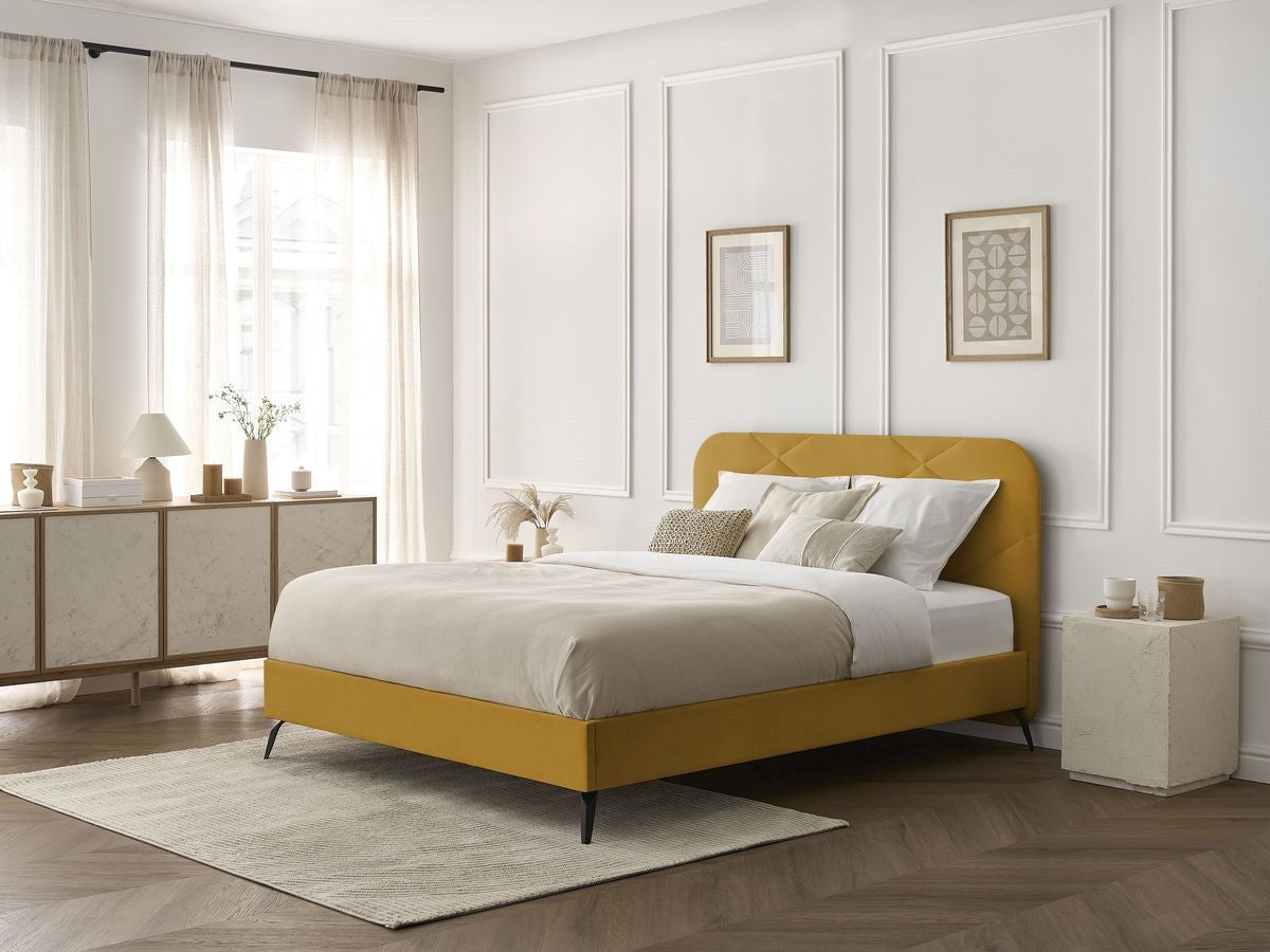 Lit PRUNE avec lattes massives tissu velours