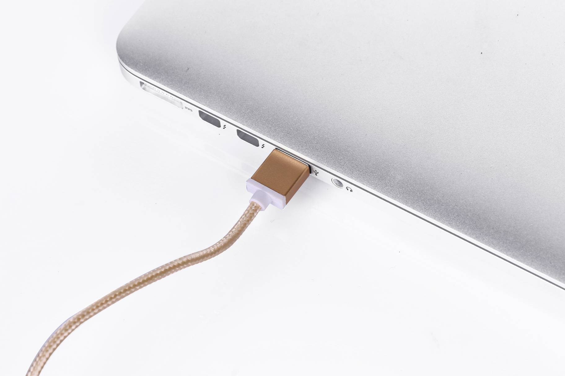 Cable Usb Vers Lightning 1 Metre - Or