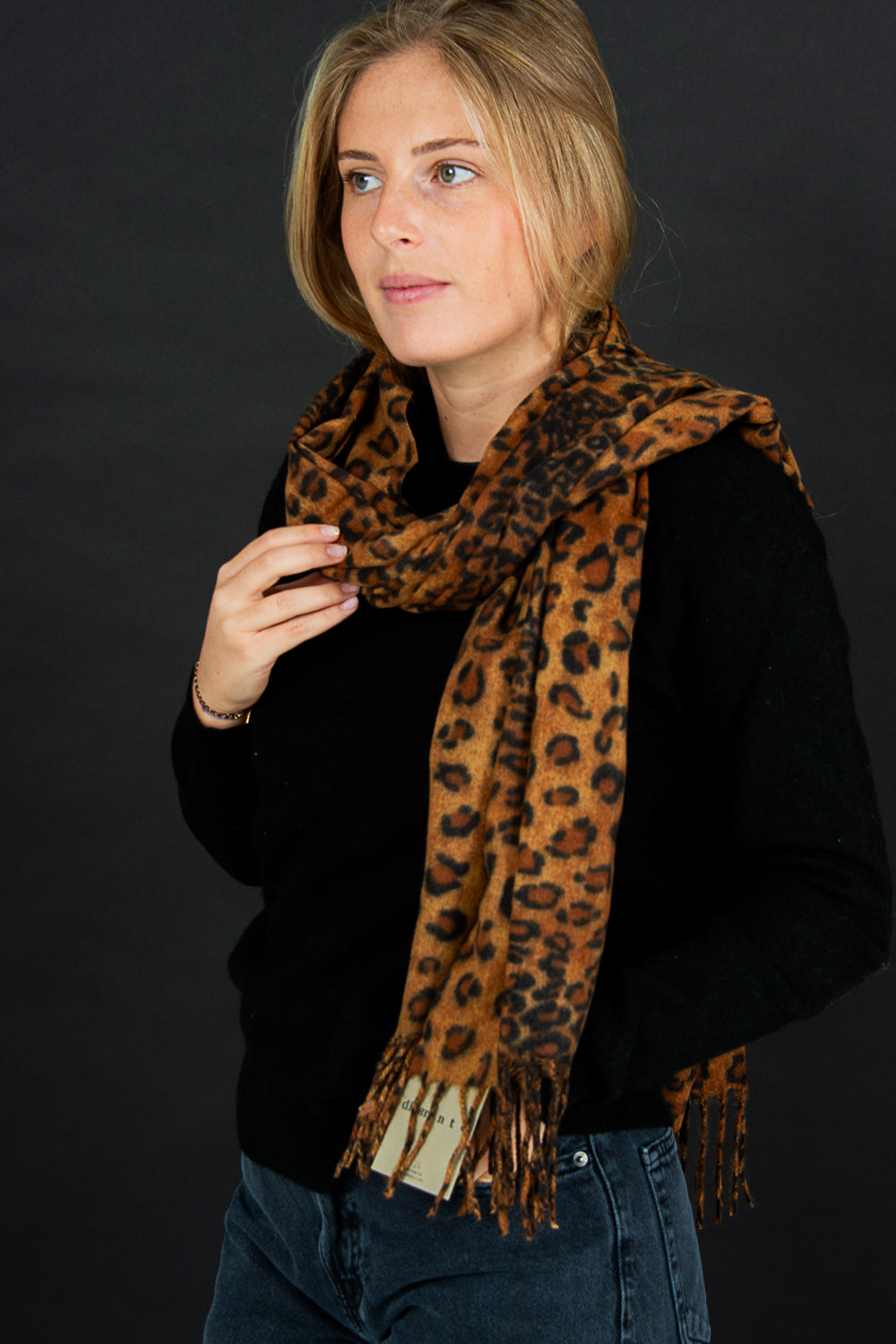 Lou - Leopard Camel
