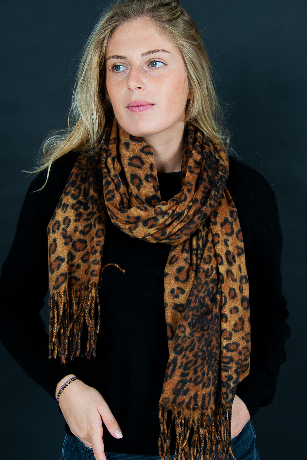 Lou - Leopard Camel