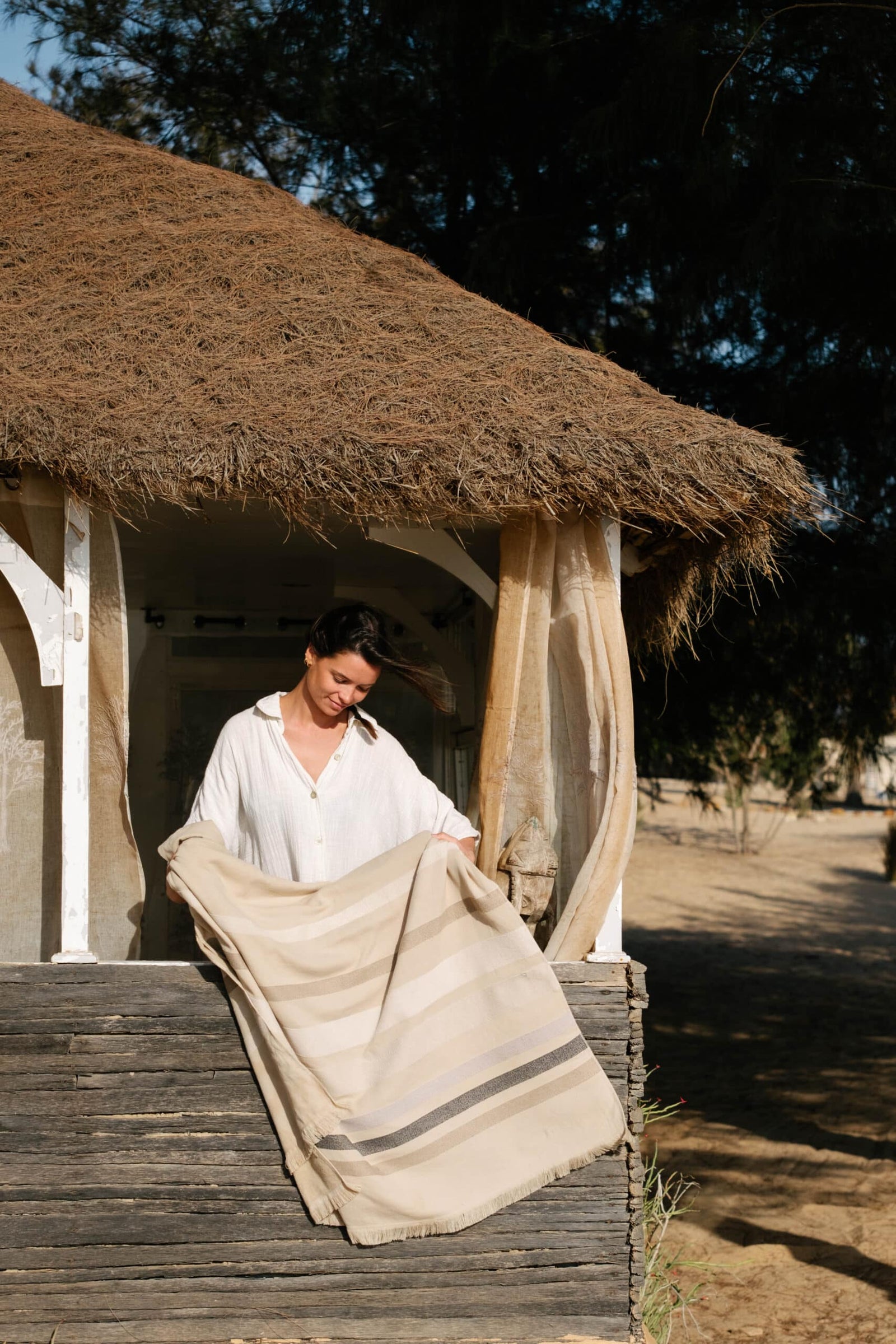 Mia Zia - TipyLinge de Plage Haut de Gamme - Fouta Handdoek - Het thema "Tipy" Ficelle achtergrond
