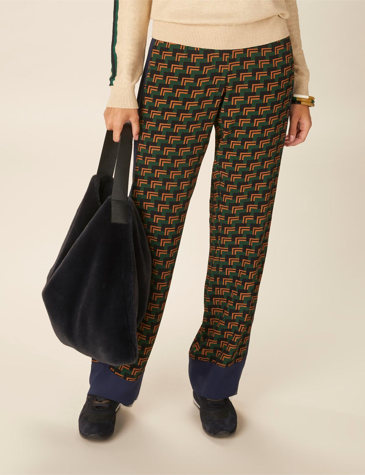 Straight Viscose Pants In Green - Vert