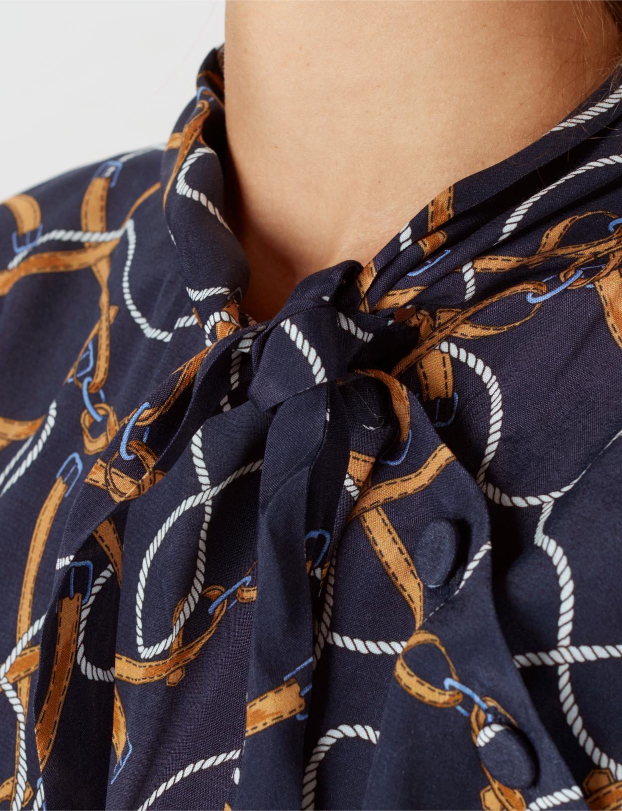 Viscose Scarf Shirt In Blue - Bleu