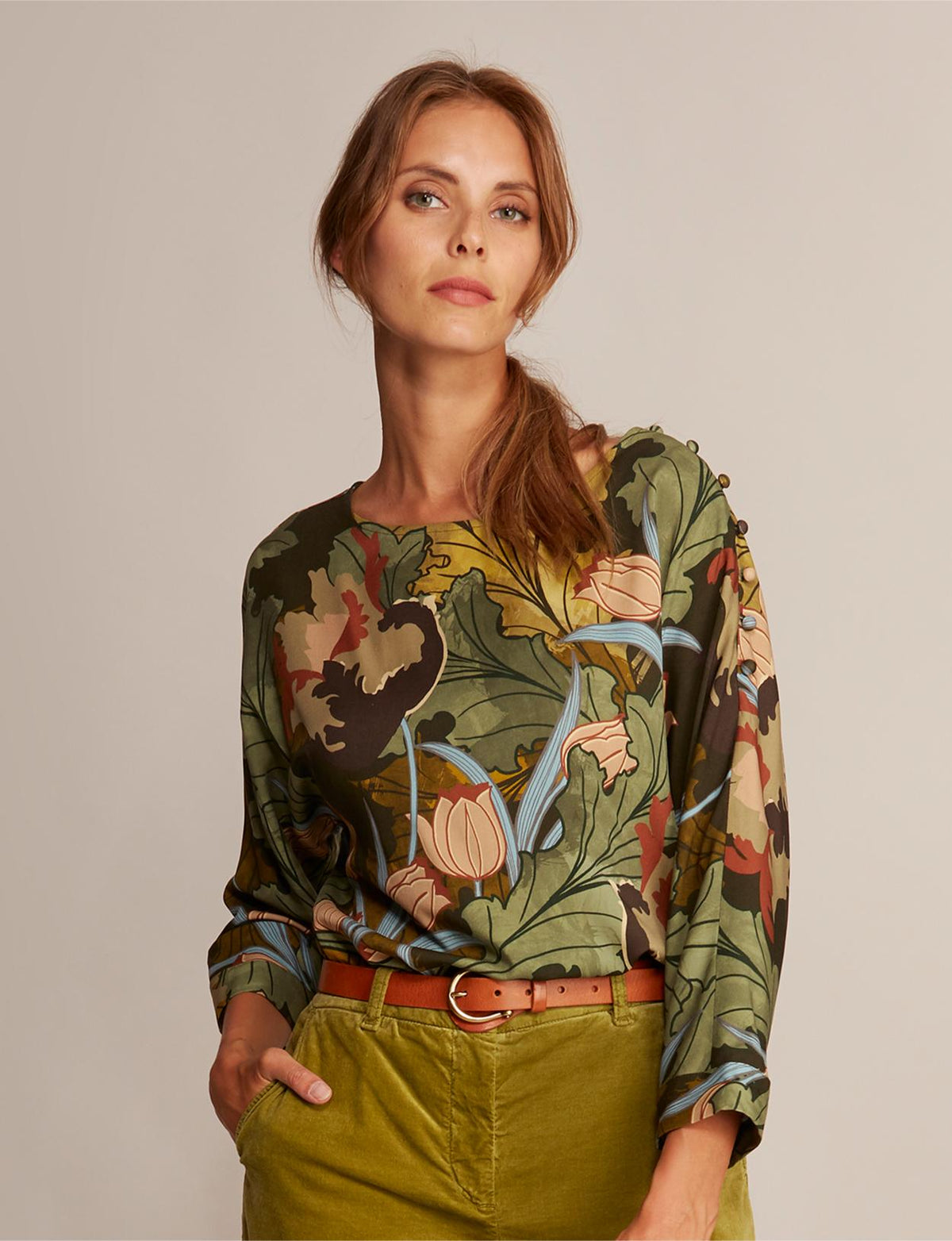 Boat Neck Viscose Shirt In Green - Vert