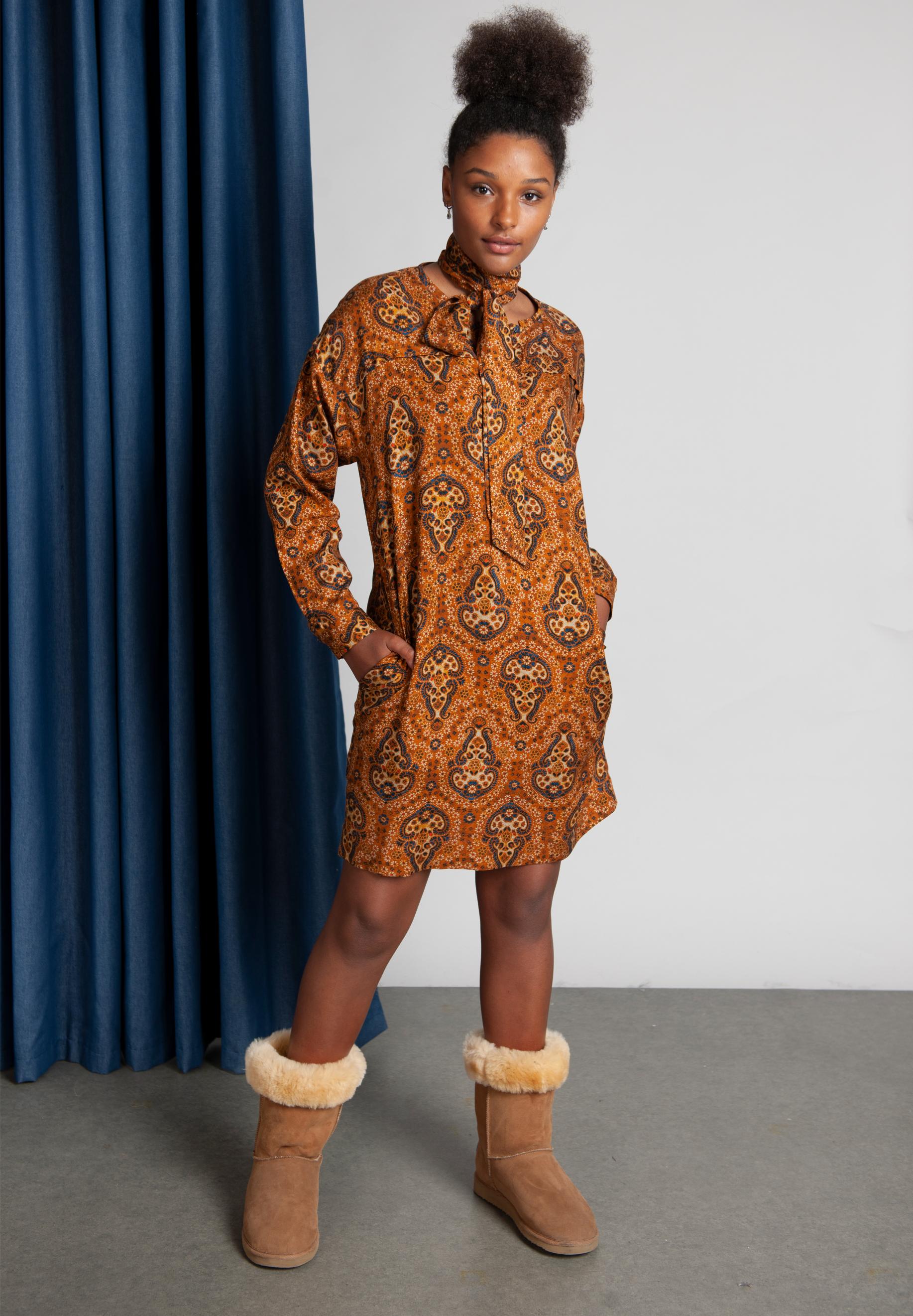 Long Sleeve Viscose Dress In Brown - Marron