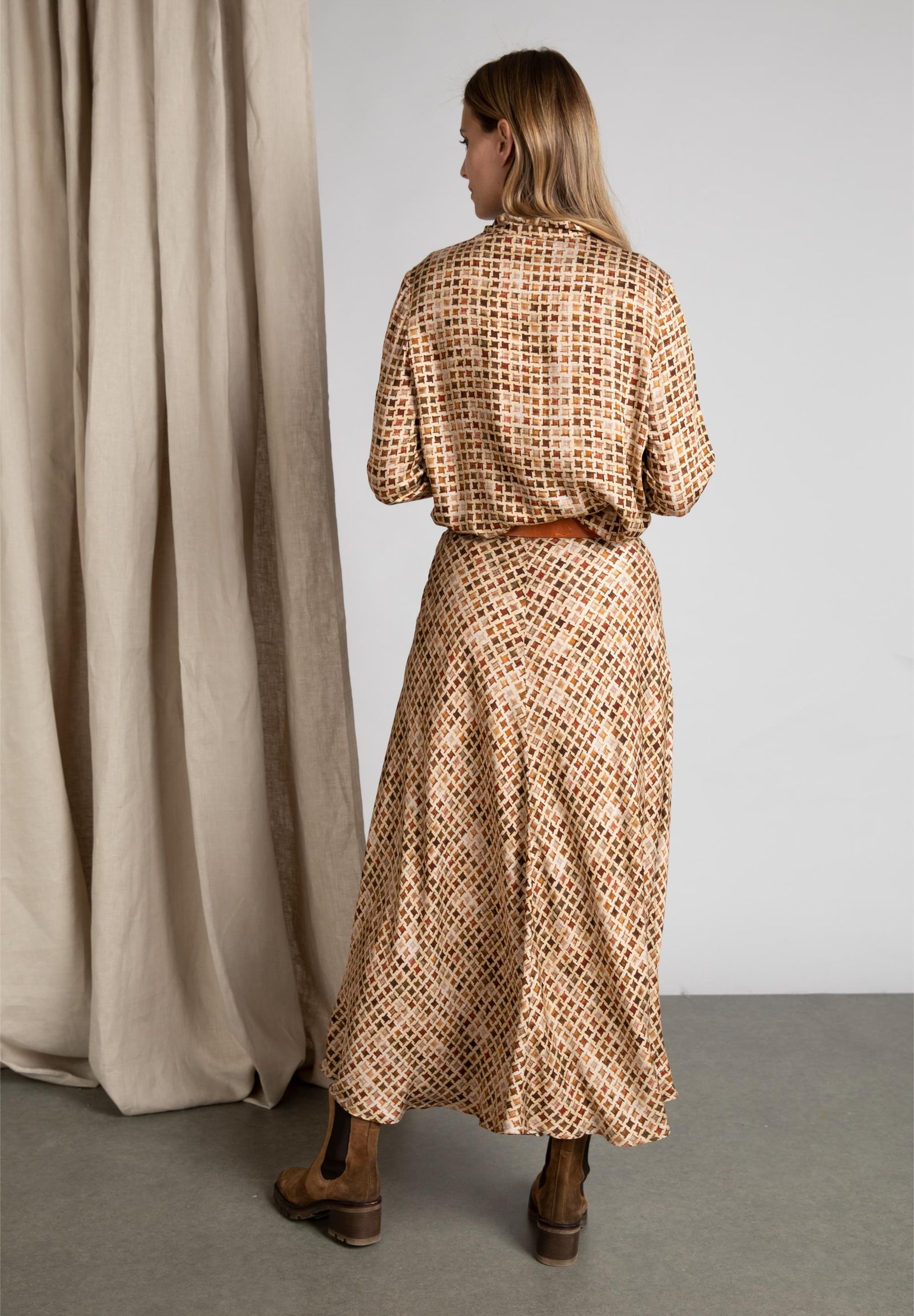 Long A-Line Skirt In Brown - Marron