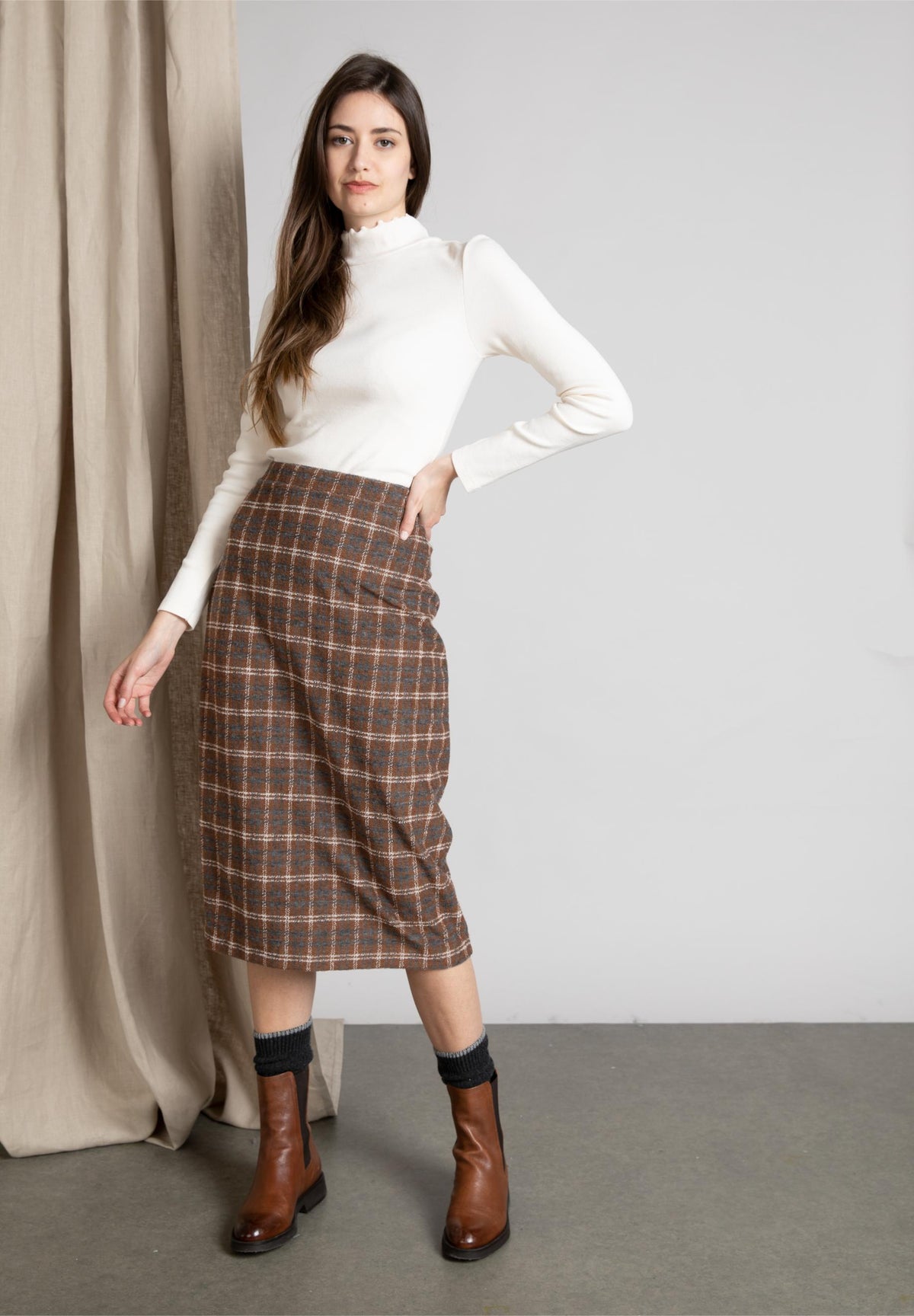 Checkered Midi Skirt In Brown - Marron
