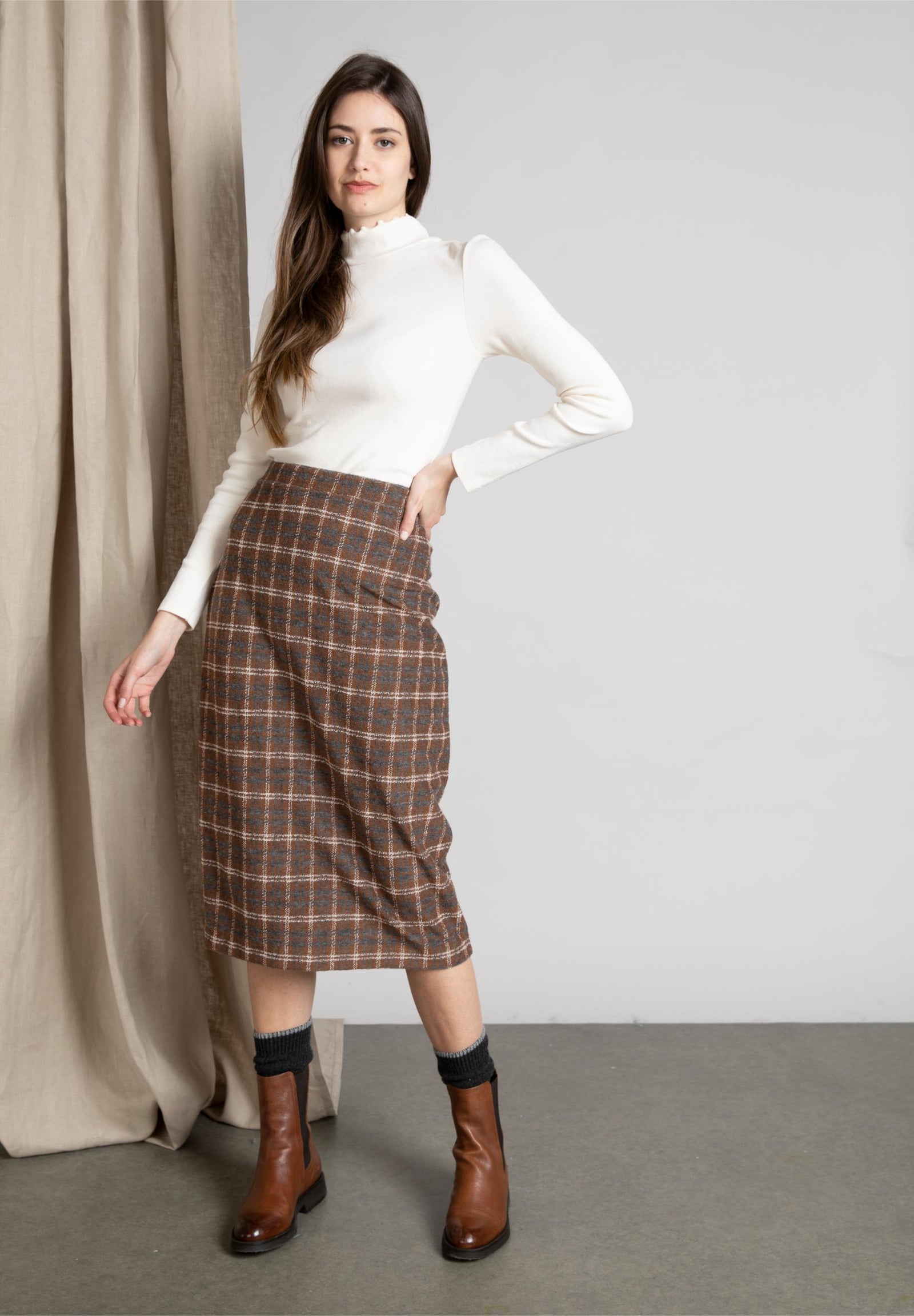 Checkered Midi Skirt In Brown - Marron