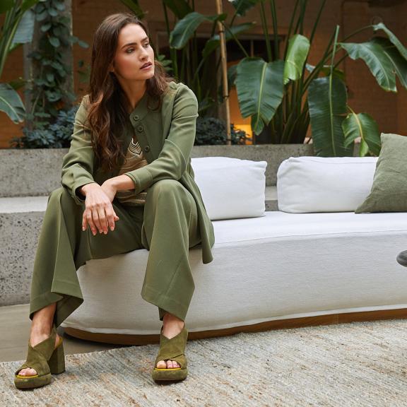 Khaki Buttoned Blouse Long Sleeves - Vert