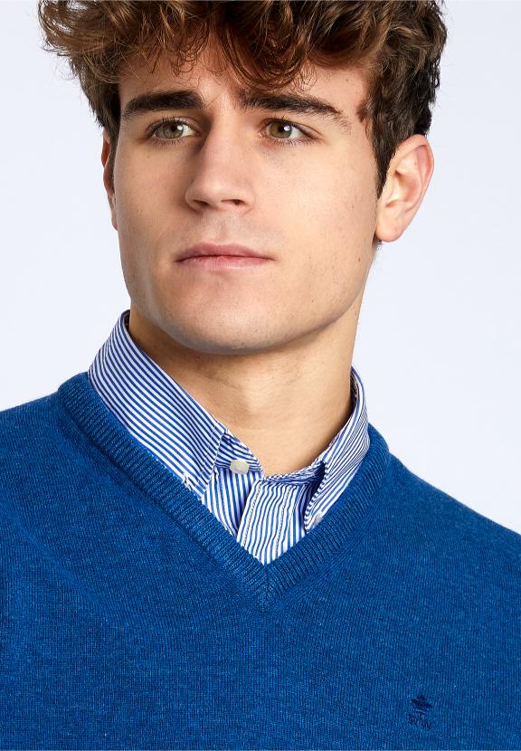 Basic V-Neck Pullover In Blue - Bleu