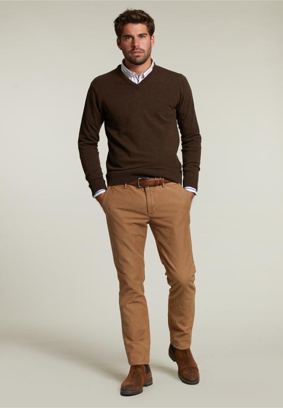 Pull col en V en laine d'agneau de base - Marron - W