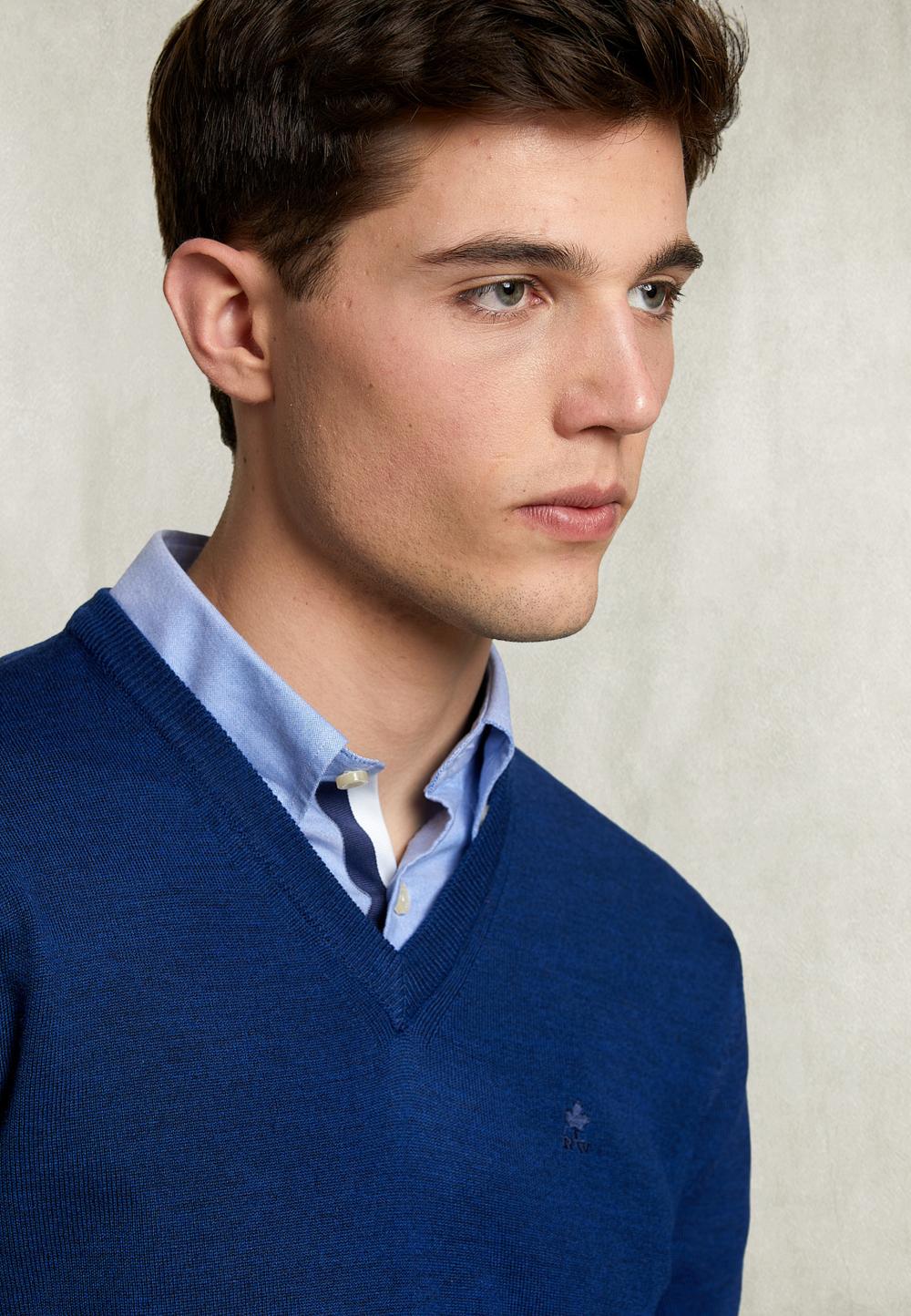 Basic Merino V-Neck Pullover Dark Exotic - Bleu
