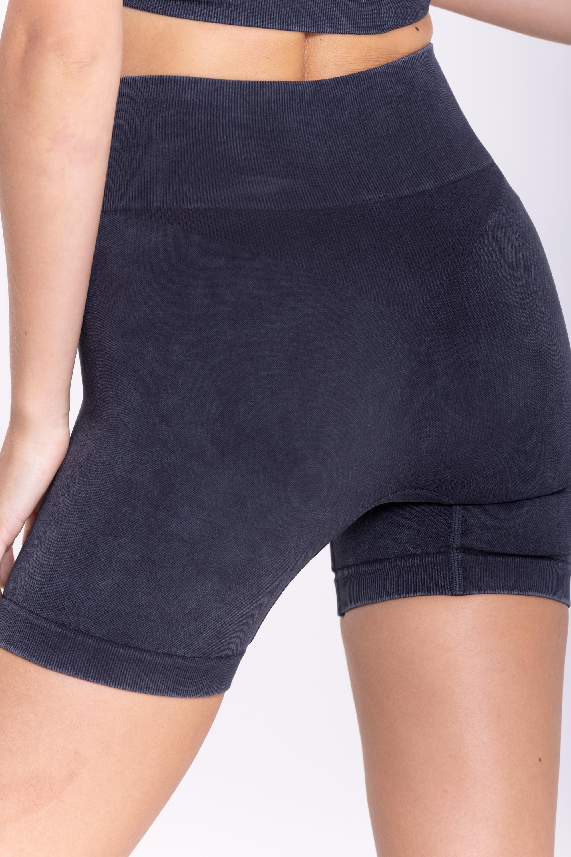Short Amelia - Noir