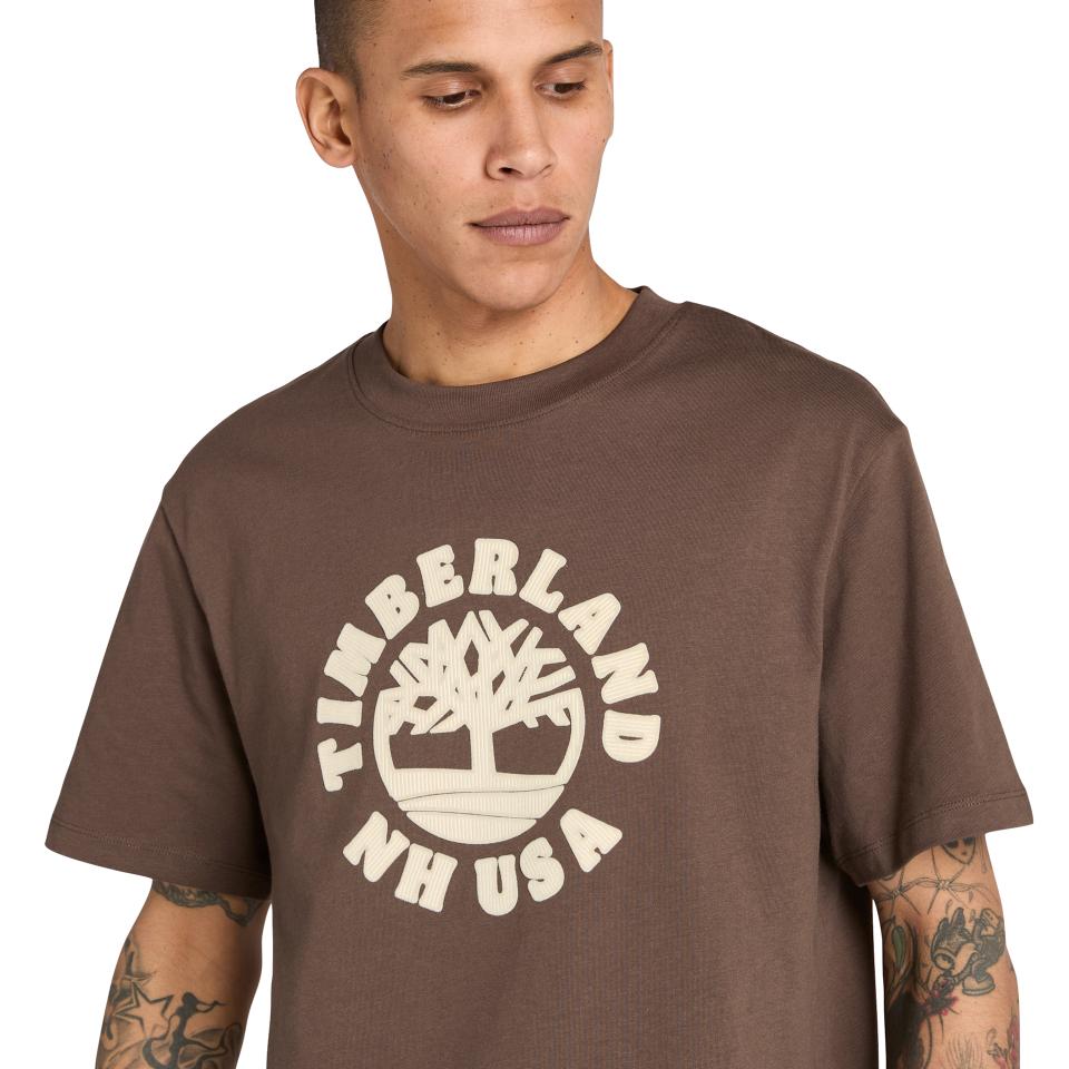 Holiday Front Graphic Ss Tee Chocolate Brown