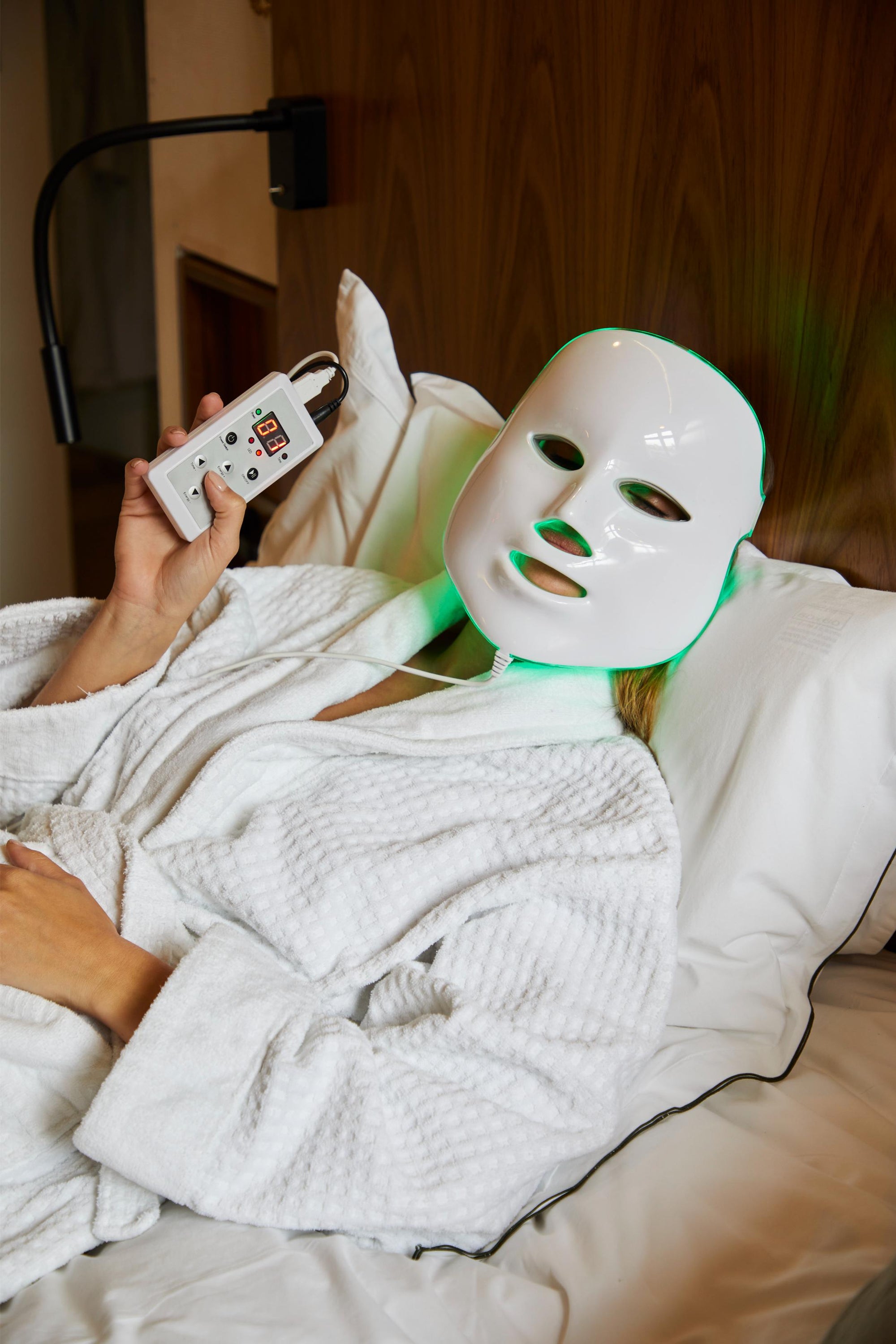 Masque Led Visage Luminotherapie 7 Couleurs - Blanc