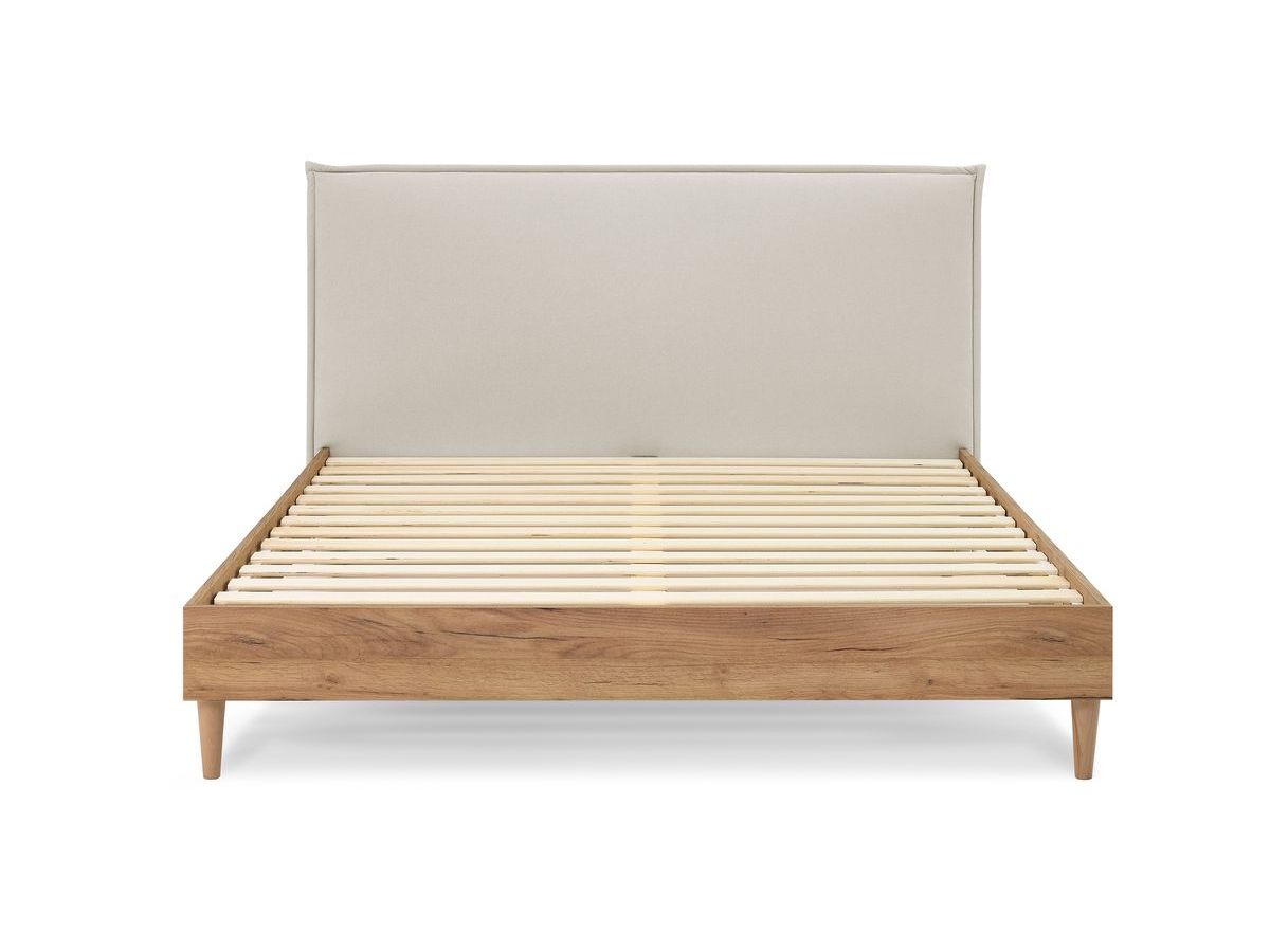 Lit CARA avec lattes massives pieds en bois naturel