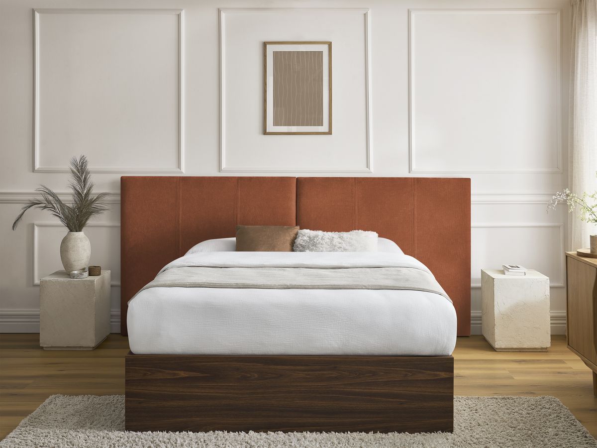 Lit coffre ALTIRA en bois foncé et tissu texturé