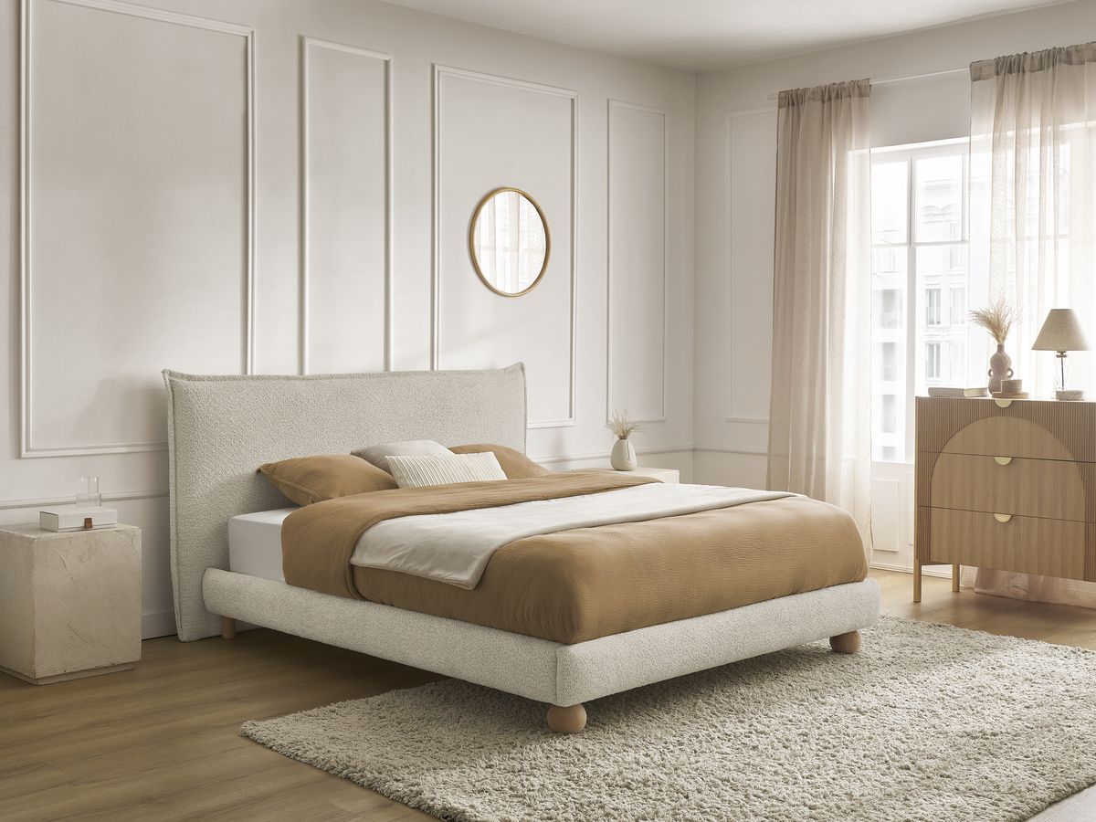 Lit IMERI tissu bouclette avec lattes massives