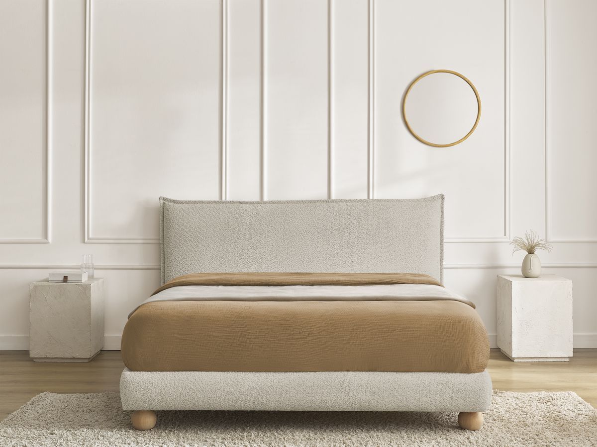 Lit IMERI tissu bouclette avec lattes massives