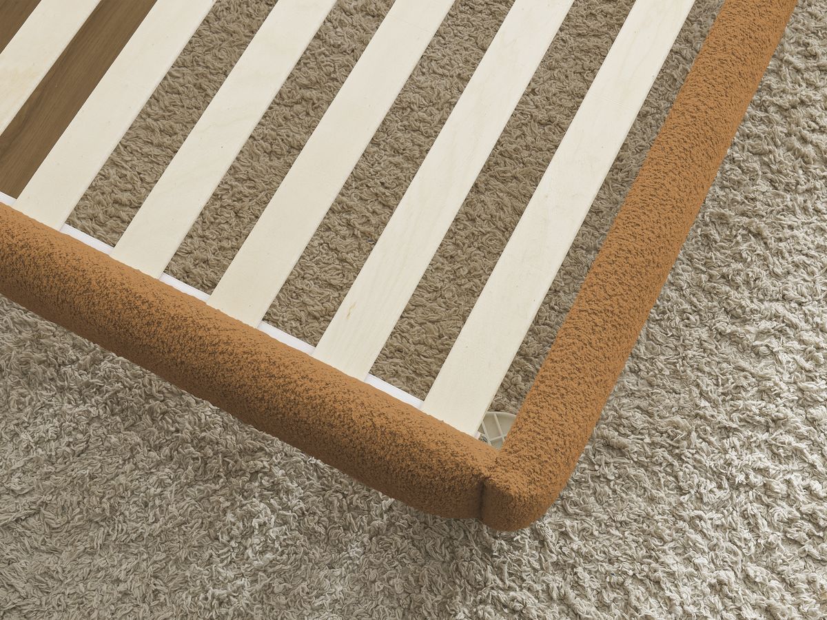 Lit IMERI tissu bouclette avec lattes massives