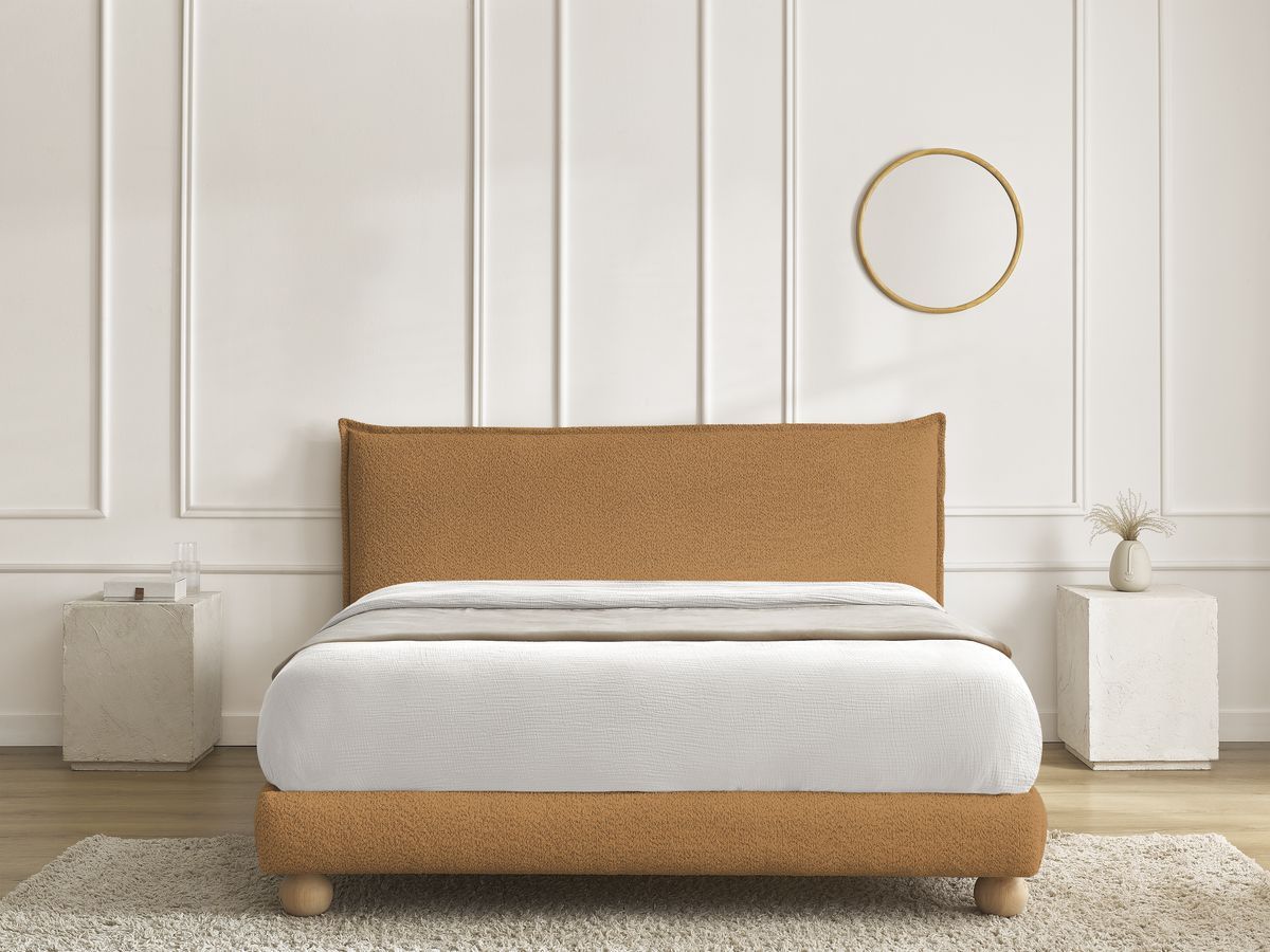 Lit IMERI tissu bouclette avec lattes massives