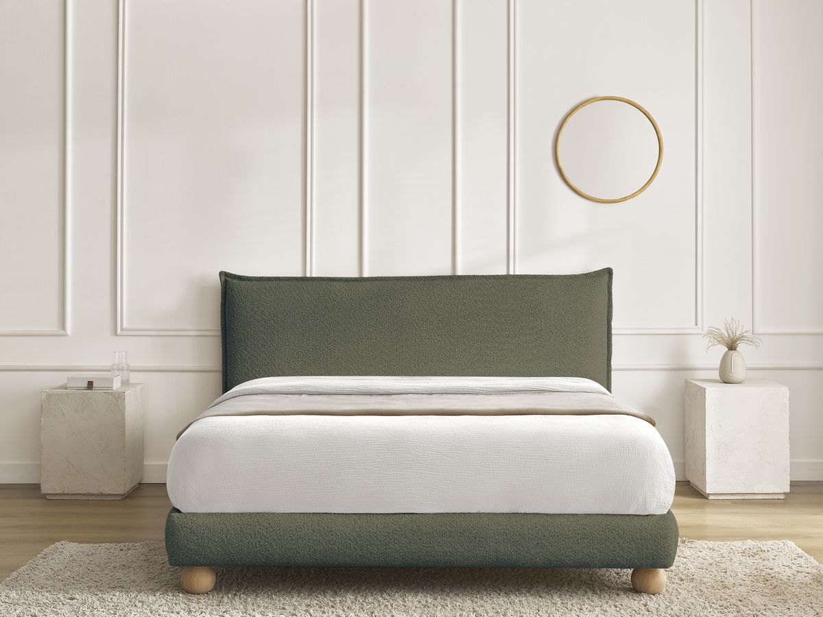 Lit IMERI tissu bouclette avec lattes massives