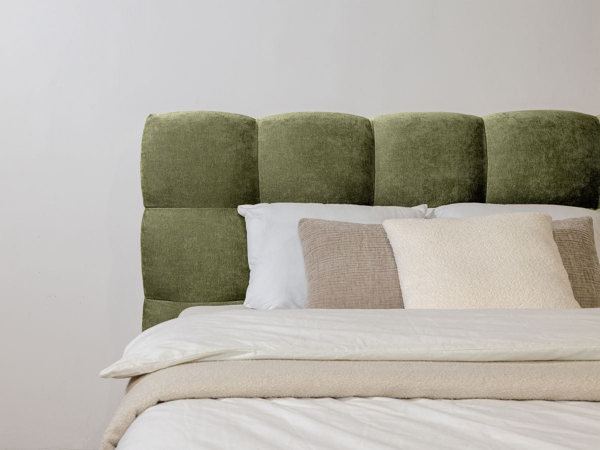 Lit KUMO lattes massives pieds en bois naturel