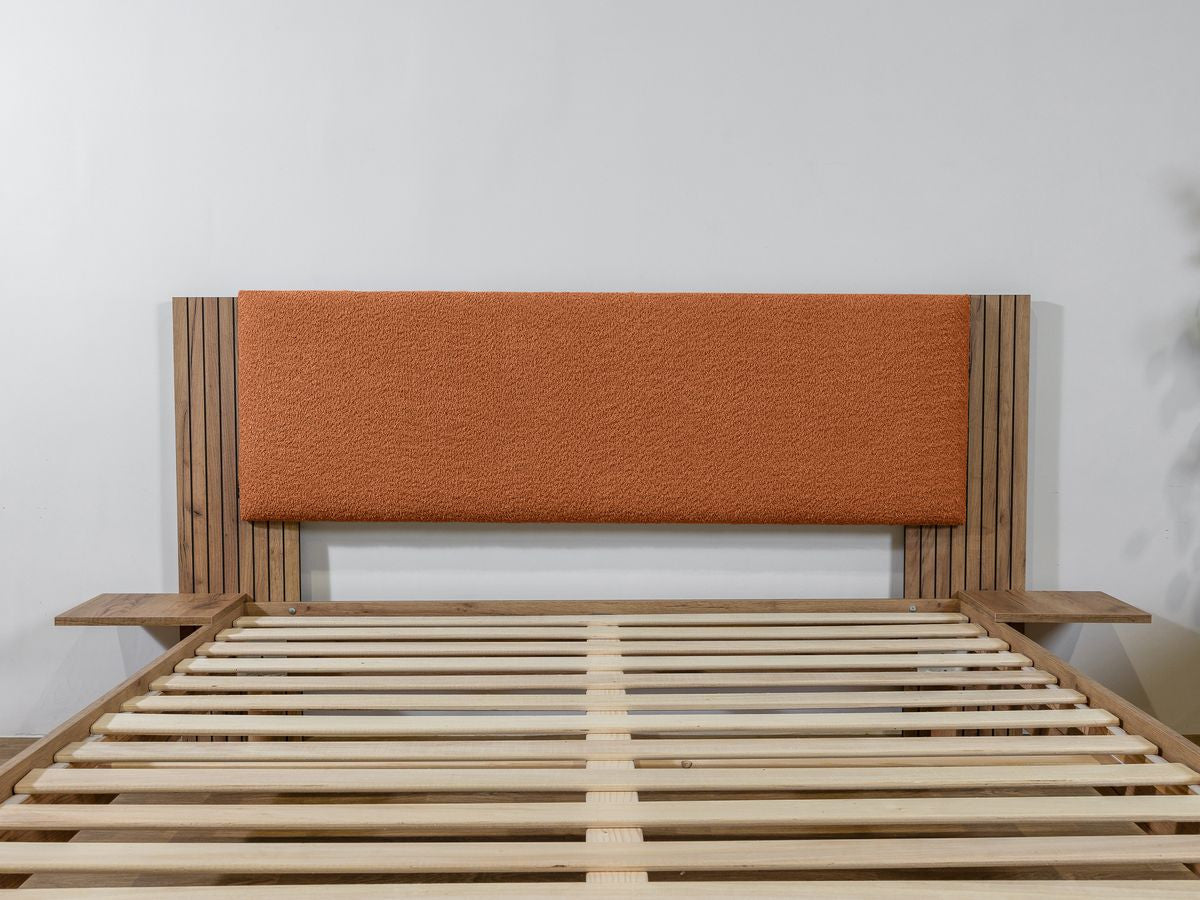 Lit LIOR lattes massives pieds en bois naturel