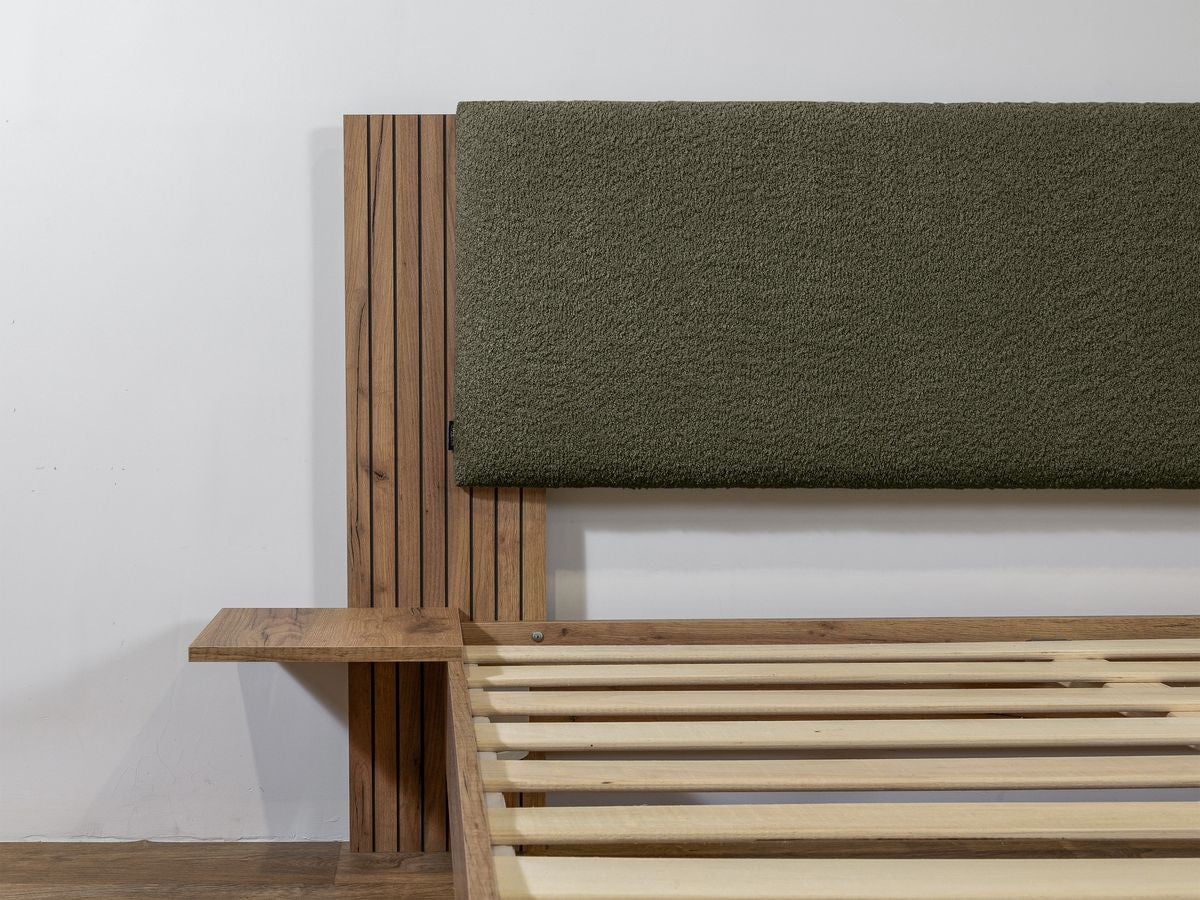 Lit LIOR lattes massives pieds en bois naturel
