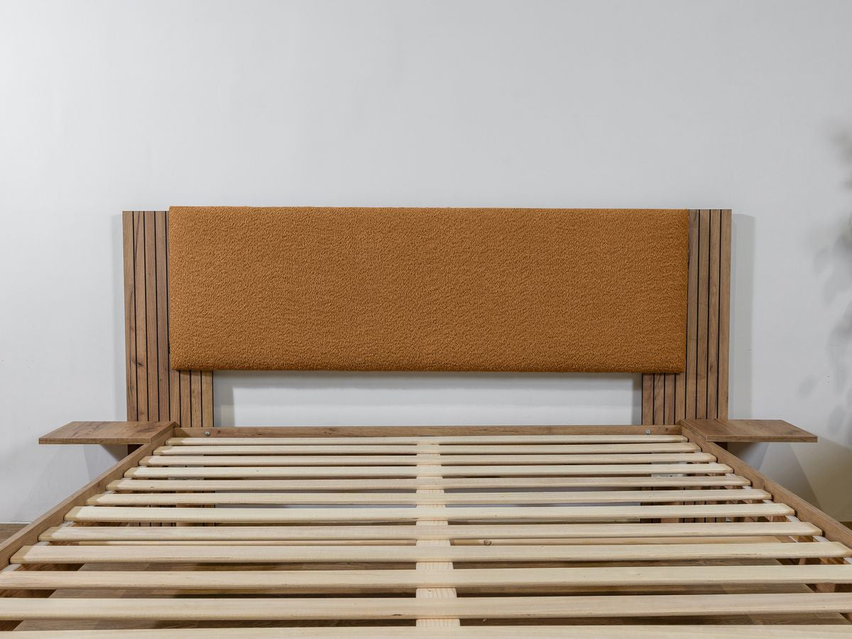 Lit LIOR lattes massives pieds en bois naturel
