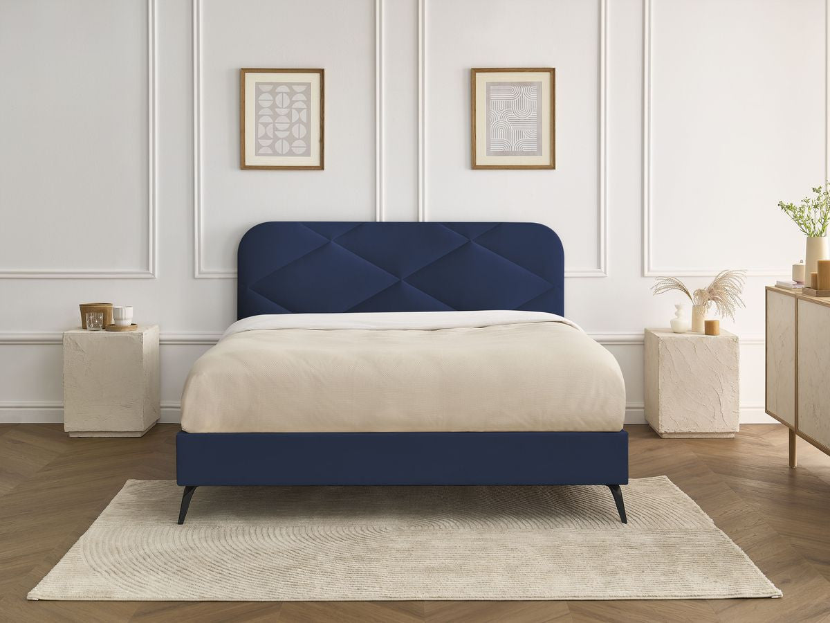 Lit PRUNE avec lattes massives tissu velours