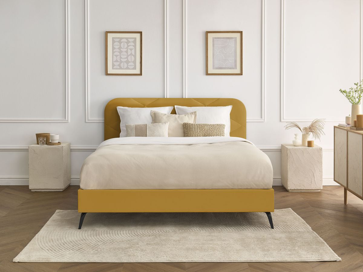 Lit PRUNE avec lattes massives tissu velours