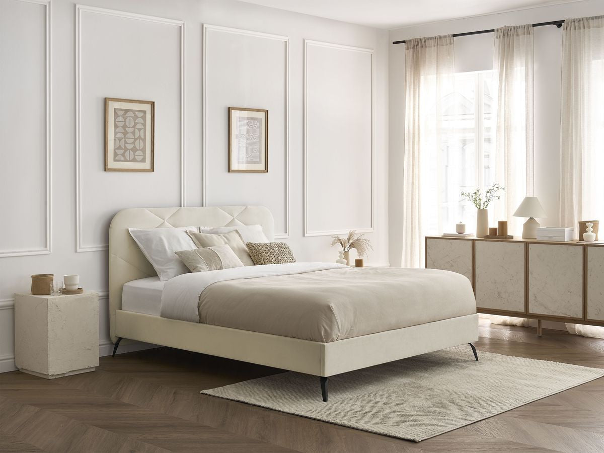 Lit PRUNE avec lattes massives tissu velours