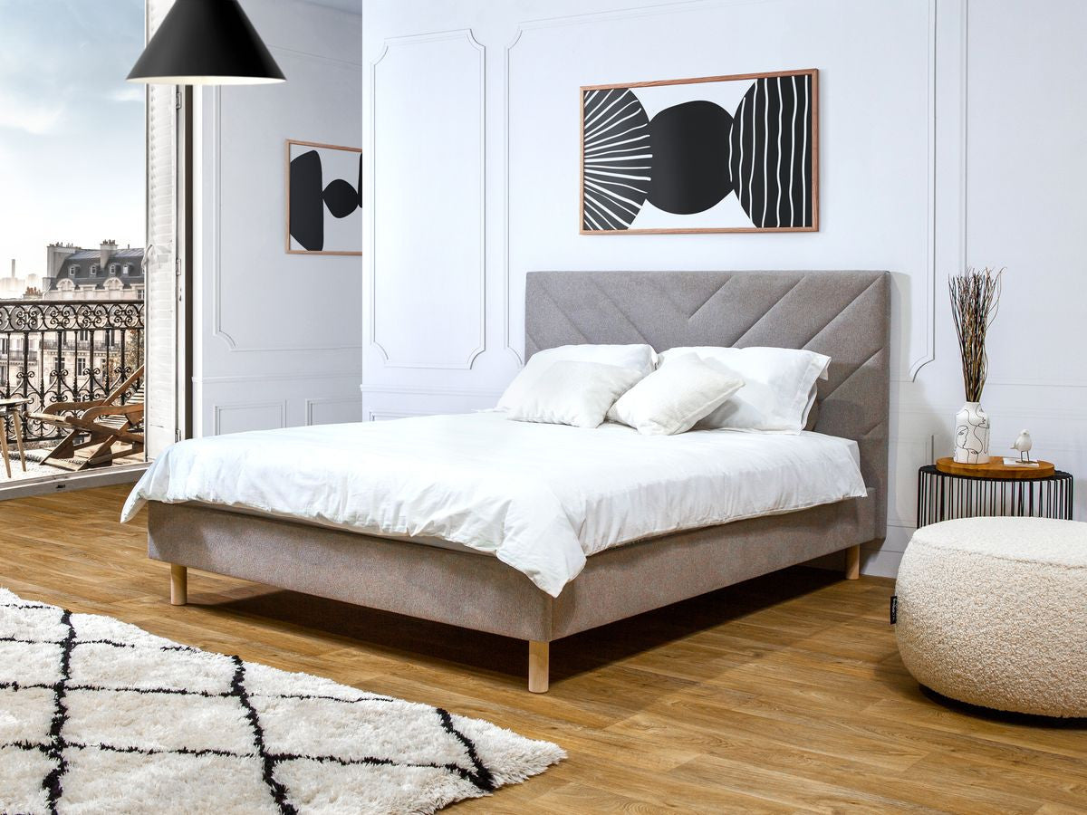 Lit ROMANE avec lattes massives tissu texturé