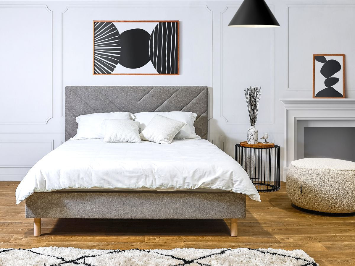 Lit ROMANE avec lattes massives tissu texturé