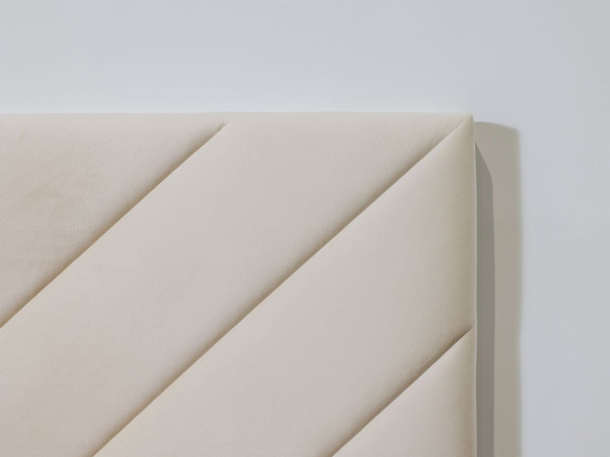 Lit ROMANE avec lattes massives tissu velours