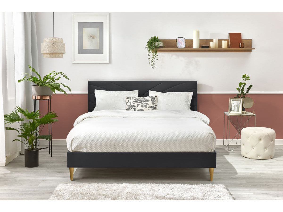 Lit VELVET avec lattes massives pieds en bois naturel