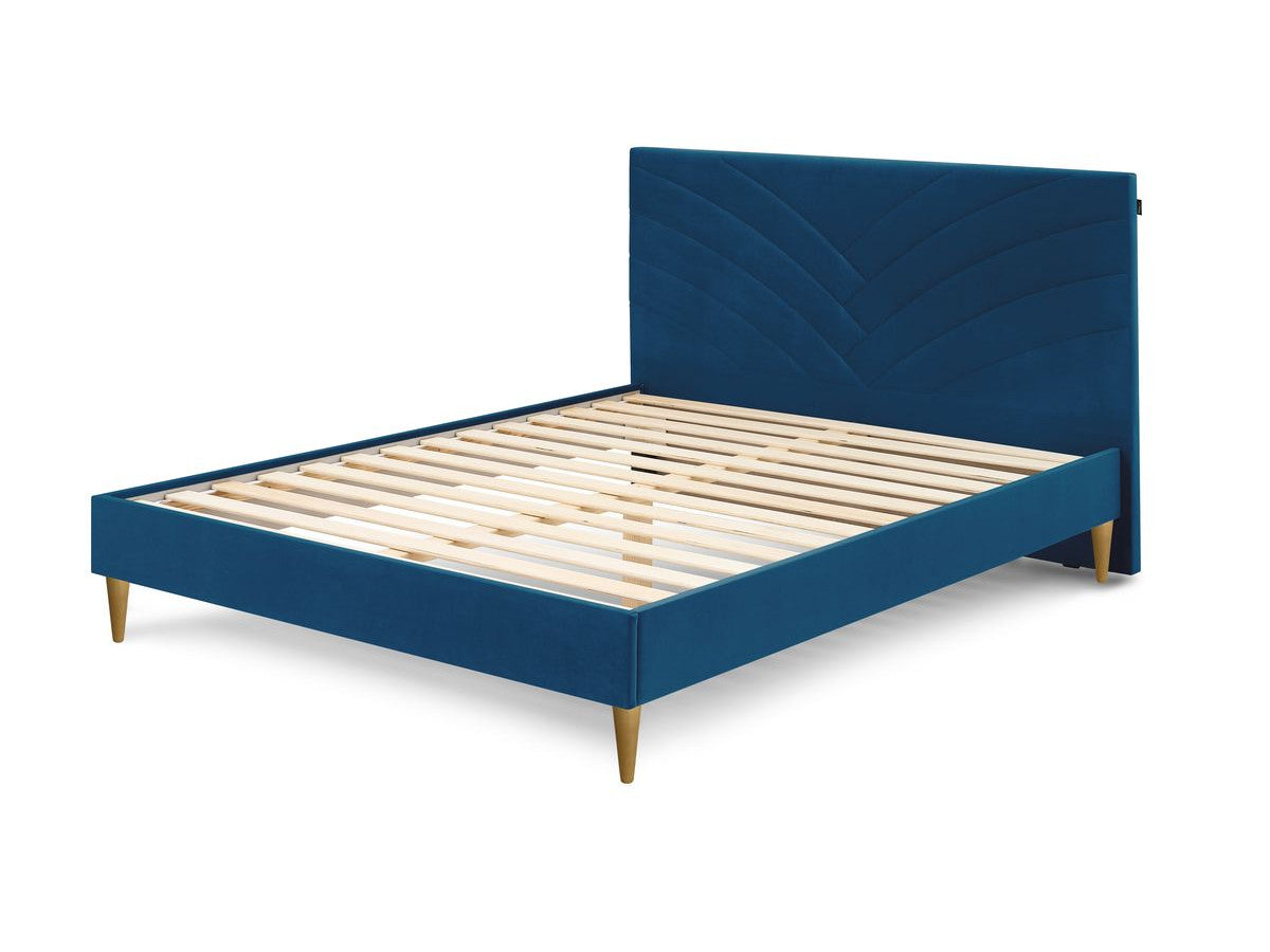 Lit VELVET avec lattes massives pieds en bois naturel