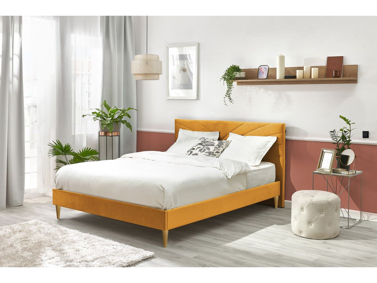 Lit VELVET avec lattes massives pieds en bois naturel