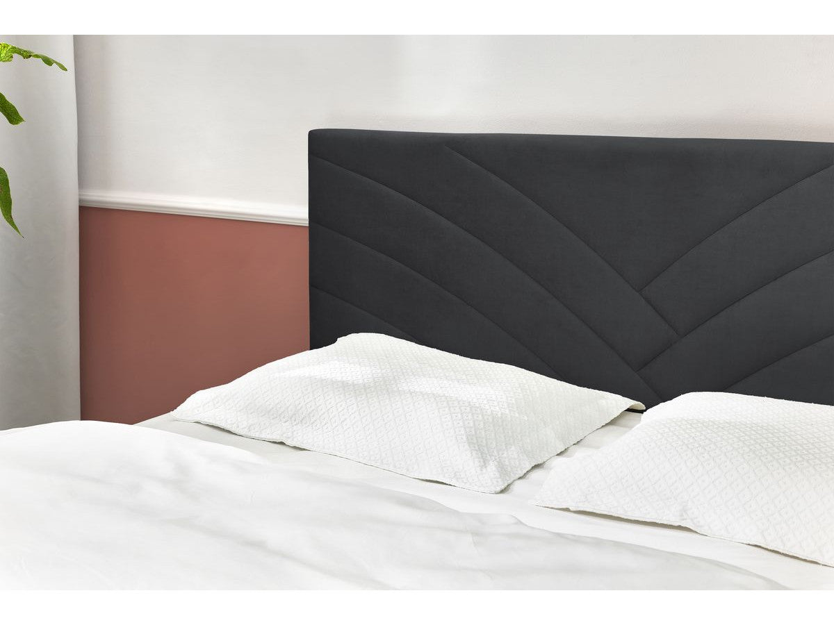 Lit VELVET avec lattes massives pieds en bois naturel