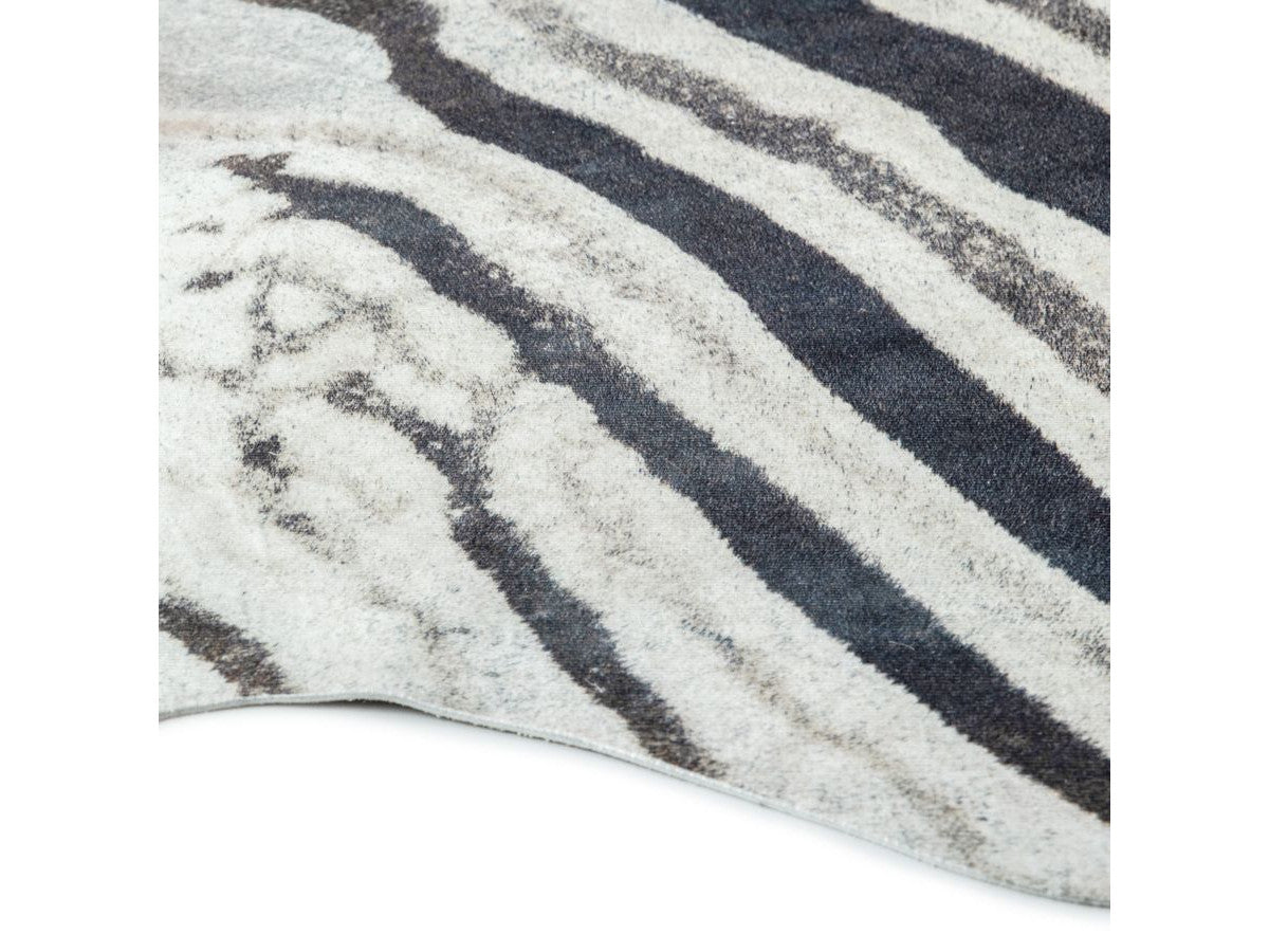 Tapis effet peau de bête ZELIE motif zèbre