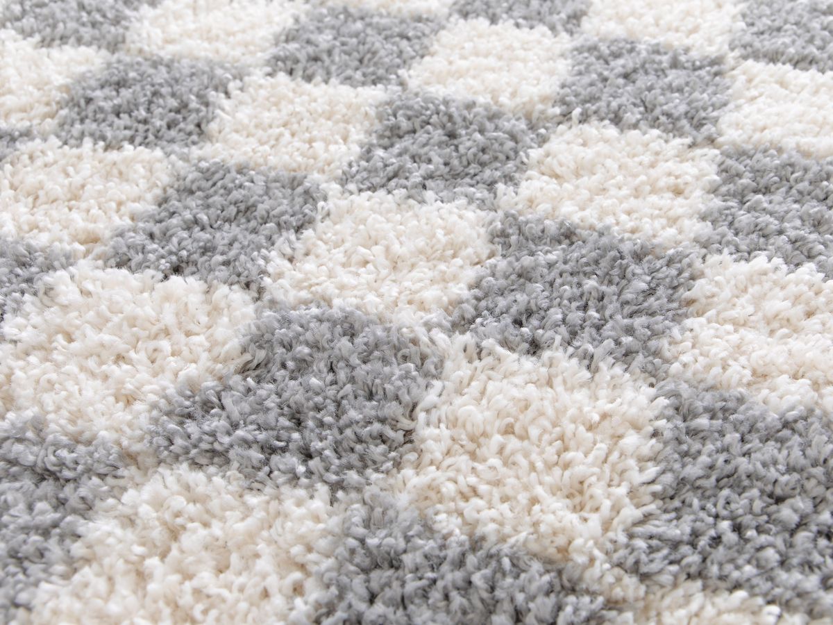 Tapis poils longs DAMIEN motifs damier - Gris