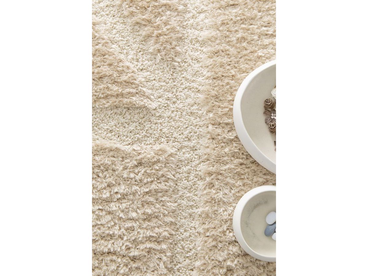 Tapis poils longs MARINA motif graphique - Beige