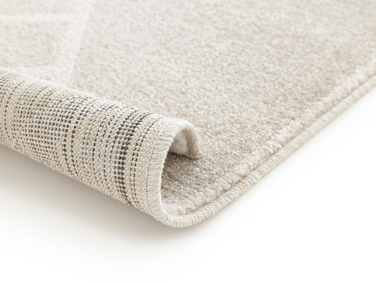 Tapis poils ras CLAUDINE motif graphique - Beige