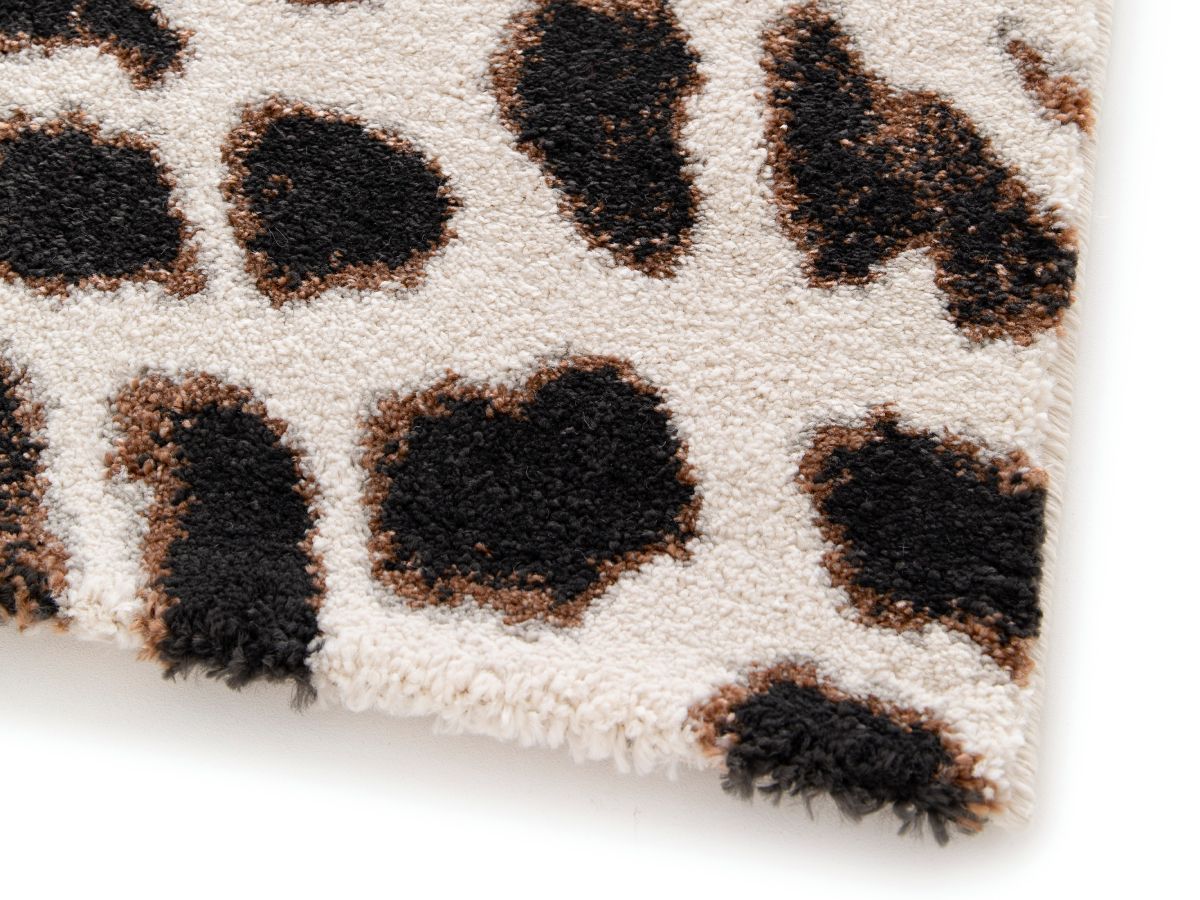 Tapis poils ras MERYL motif léopard - Imprimé léopard marron