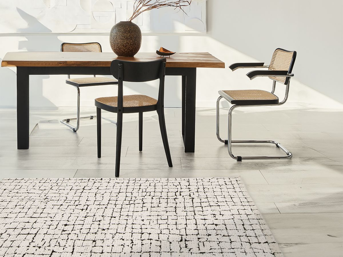 Tapis poils ras NEBULIA motif abstrait - Beige