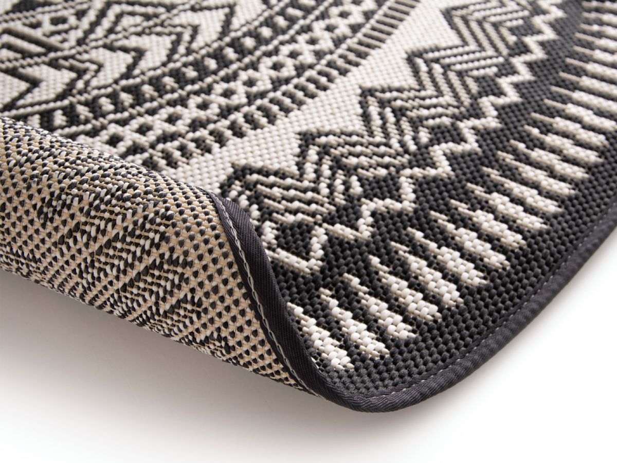 Tapis poils ras SIENNA motif vintage - Noir
