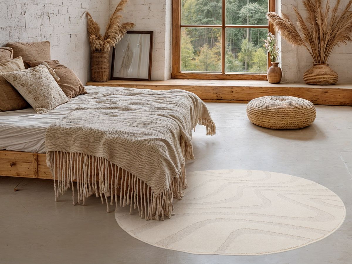 Tapis poils ras SOFTERA motif abstrait - Beige