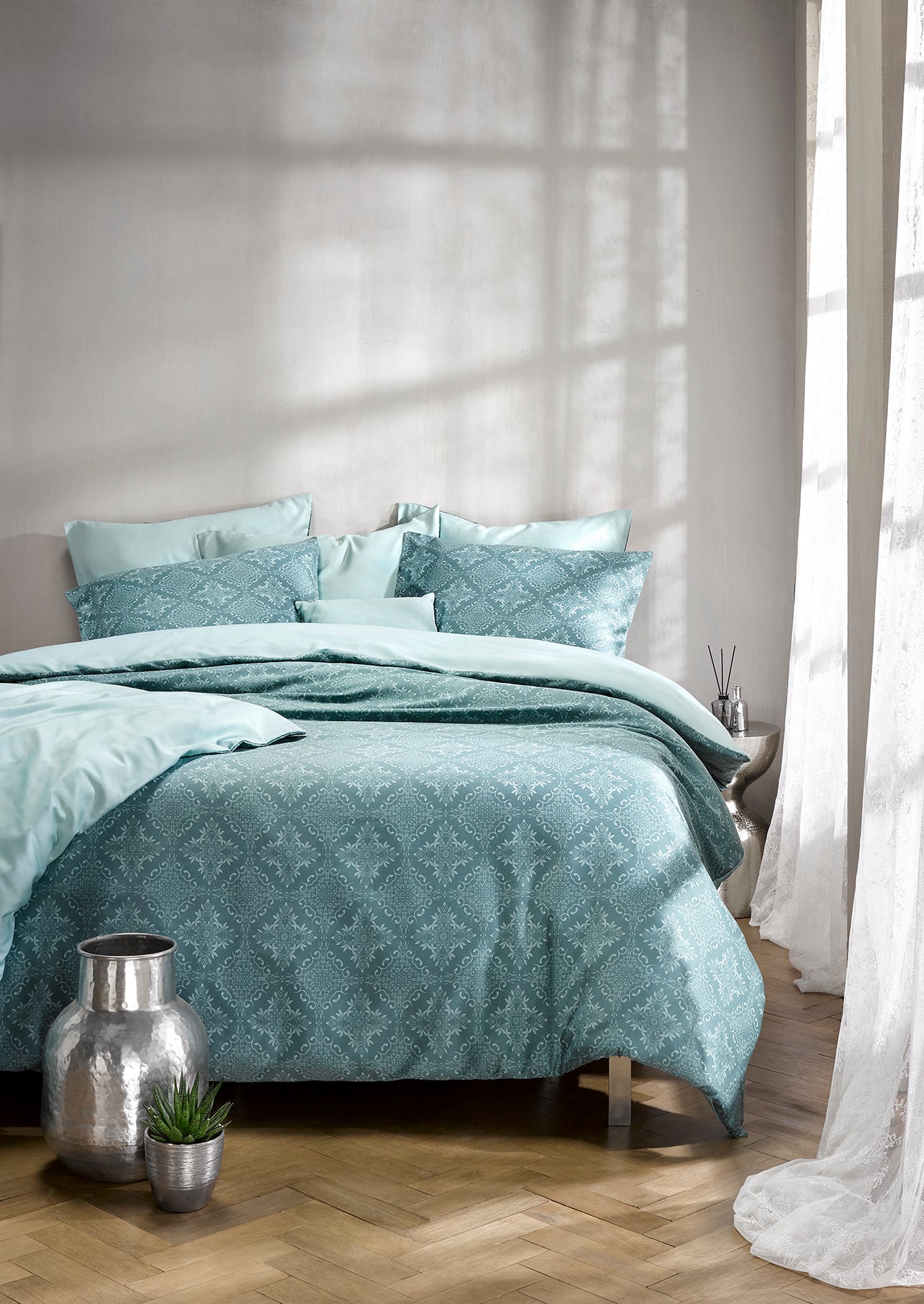 Luxury Collection - Rosemary Goblin Blue